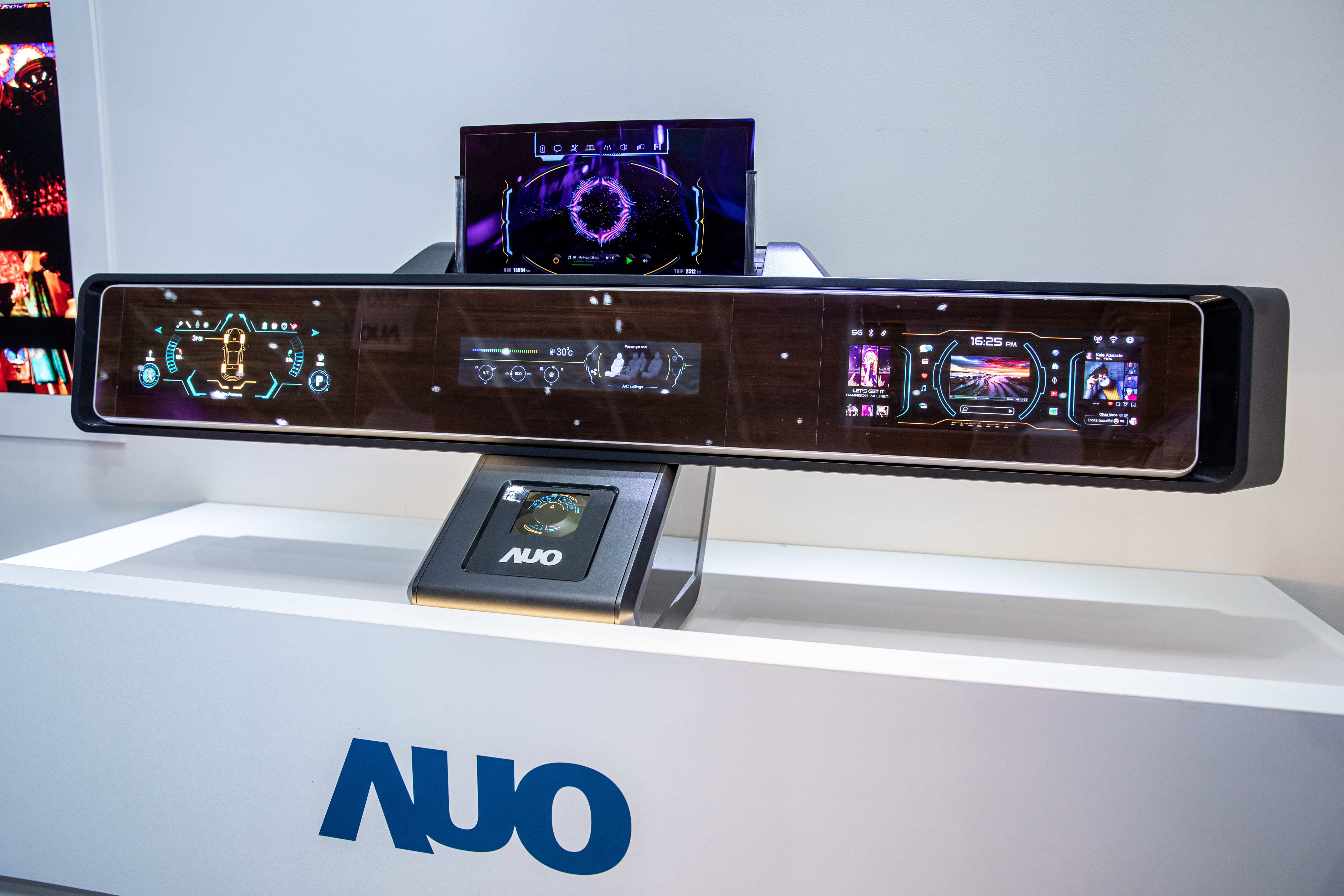 ���_(d��)�ɒ�ʽMicro LED�@ʾ����(d��o)���ǻ�܇œ�O(sh��)Ӌ(j��)���܉�������չ�_�c���գ�׌܇œ���и���Ŀ��g�\(y��n)�Ï��ԣ������l(f��)�]Micro LED�ɓϿɏ����ă�(y��u)��(sh��)����