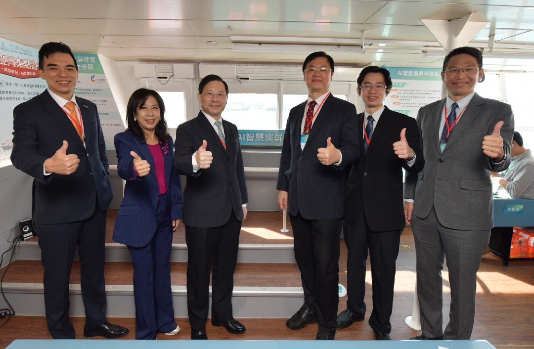 �ɽ�(j��ng)�������g(sh��)ָ̎��(d��o)�Ƅӣ�͸�^���_��늡����I(y��)���g(sh��)�о�Ժ�c������������������춸��ہ����ǻ۶�݆���Ȍ�(d��o)������Micro LED͸���@ʾ������(22)�Ն���(�������_��늠I�\�L�߿���(j��ng)���¸�������݆��˾�����L�S��������(j��ng)�������L��ȫ���������и����L�_�_������(j��ng)�������g(sh��)̎���L���܄P������Ժ늹�ϵ�y(t��ng)�������L������)