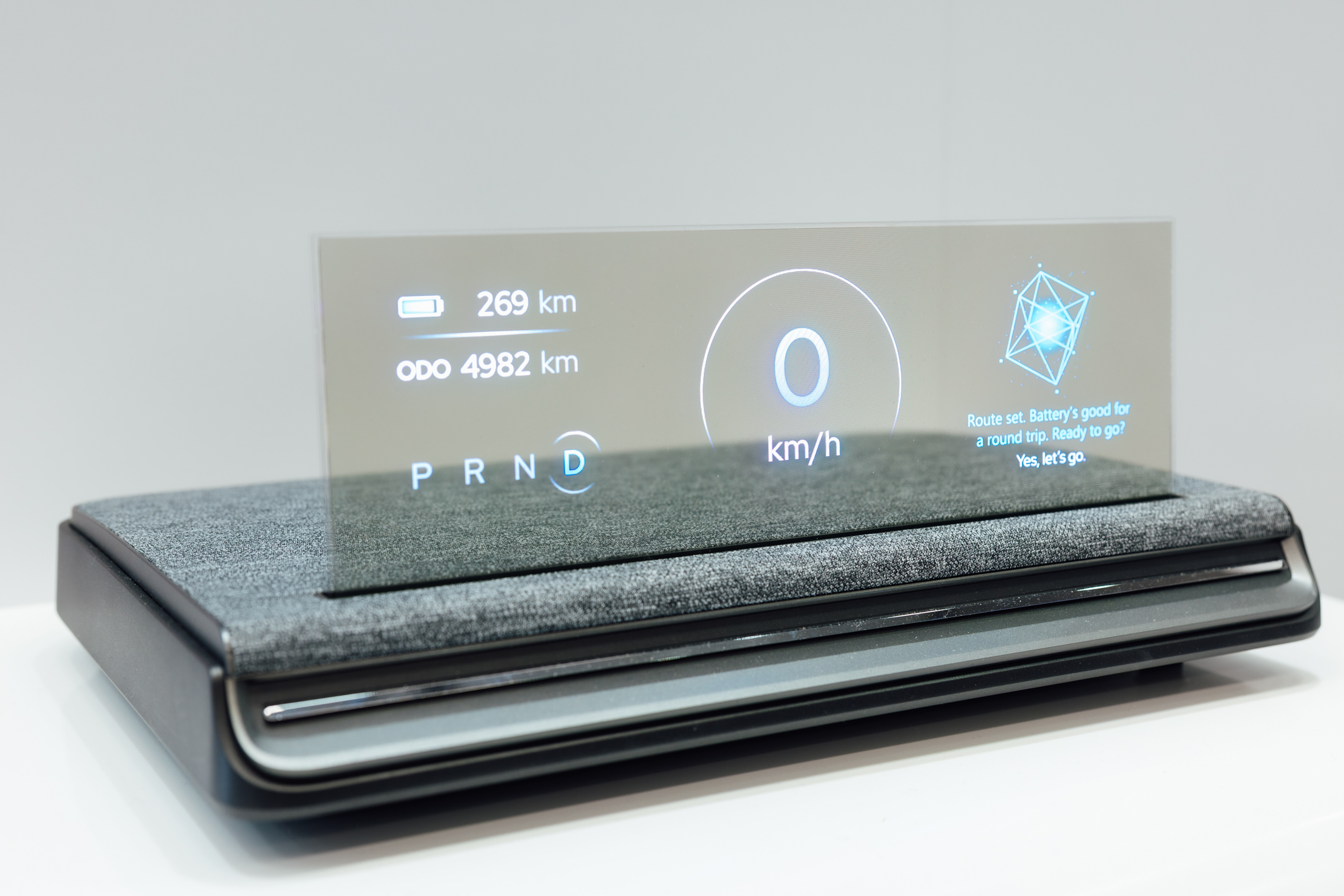 ȫ���׿�Aero Module͸��Micro LED�@ʾ��ģ�K���^�pӯͨ͸�����c���փ��������ں����ṩ�ӑB�@ʾ�����M���������˻�����������